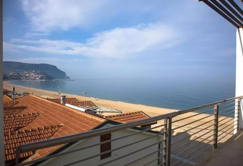 سوییت لوکس, Il Conero Mare