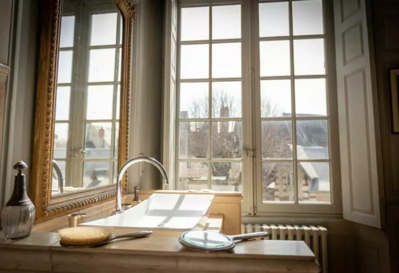 スイート, L Hotel De Panette, Un Exceptionnel Château En Ville   Cathédrale