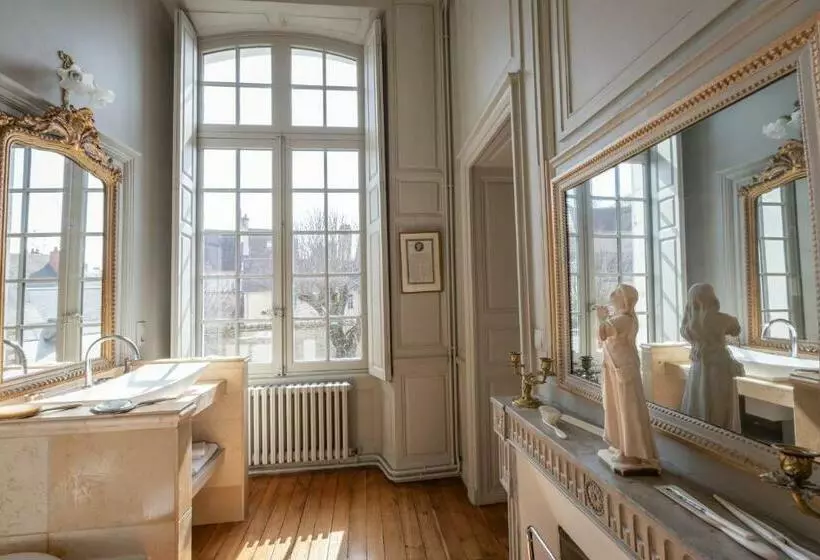 スイート, L Hotel De Panette, Un Exceptionnel Château En Ville   Cathédrale