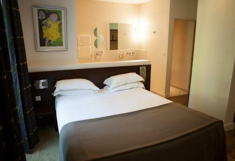 غرفة سوبيريور, La Beauze