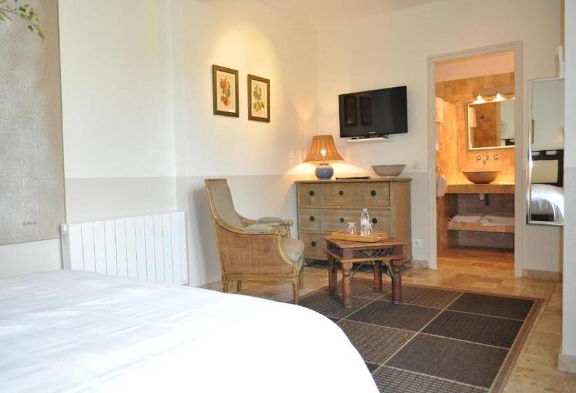 غرفة قياسية مطلّة علي الحديقة, La Bégude Du Pascouren