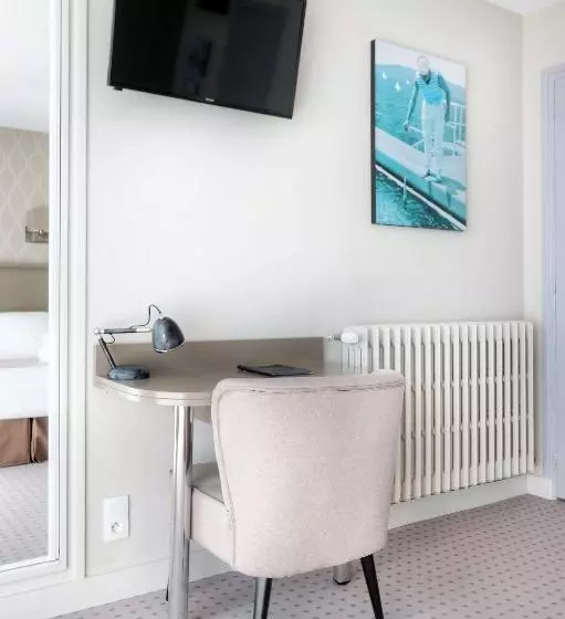 اتاق استاندارد با چشم‌انداز دریا, Hôtel La Petite Sirène Quiberon