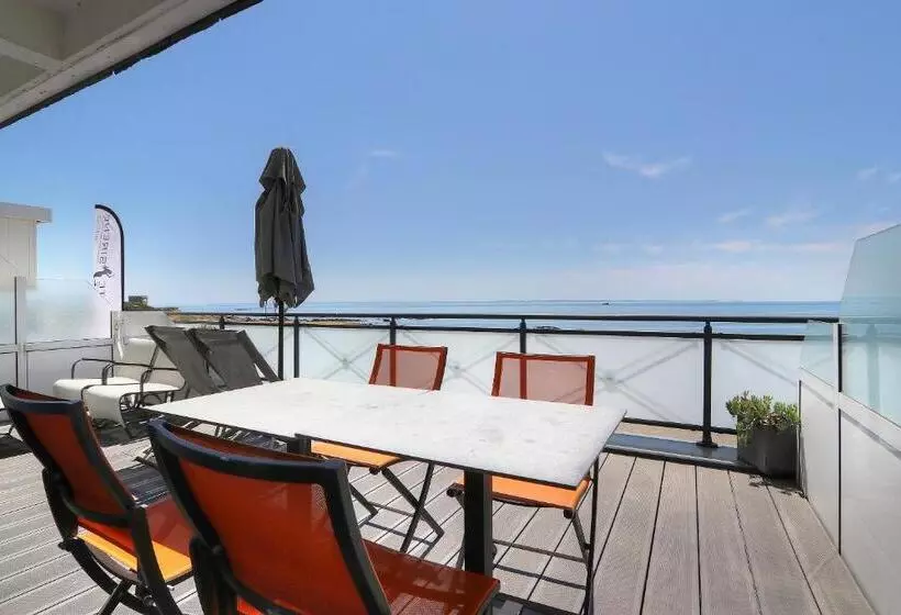 اتاق خانوادگی با چشم‌انداز دریا, Hôtel La Petite Sirène Quiberon