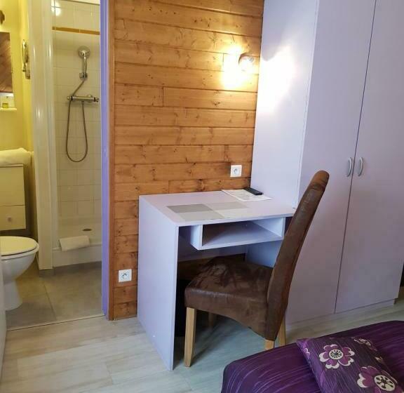 חדר סטנדרט, Logis Hôtel Restaurant Les Carillons