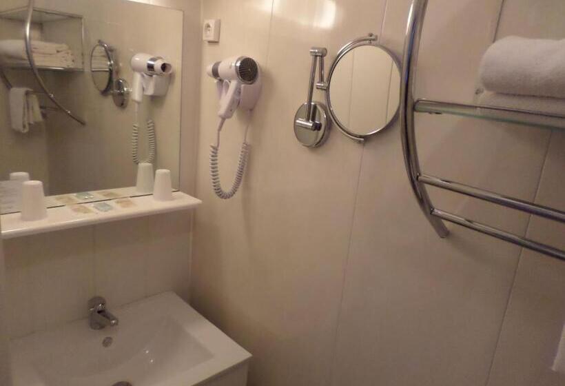 חדר סטנדרט, Logis Hôtel Restaurant Les Carillons