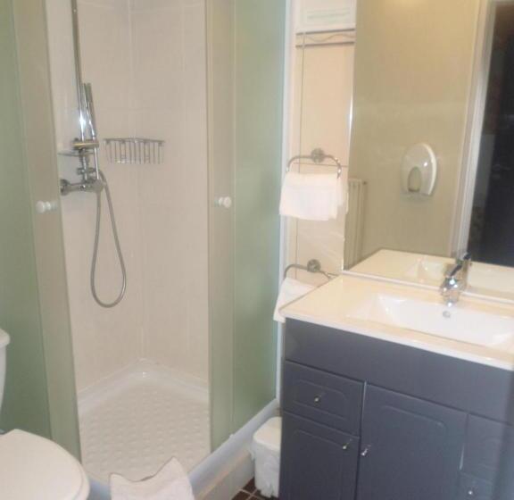 חדר סטנדרט, Logis Hôtel Restaurant Les Carillons