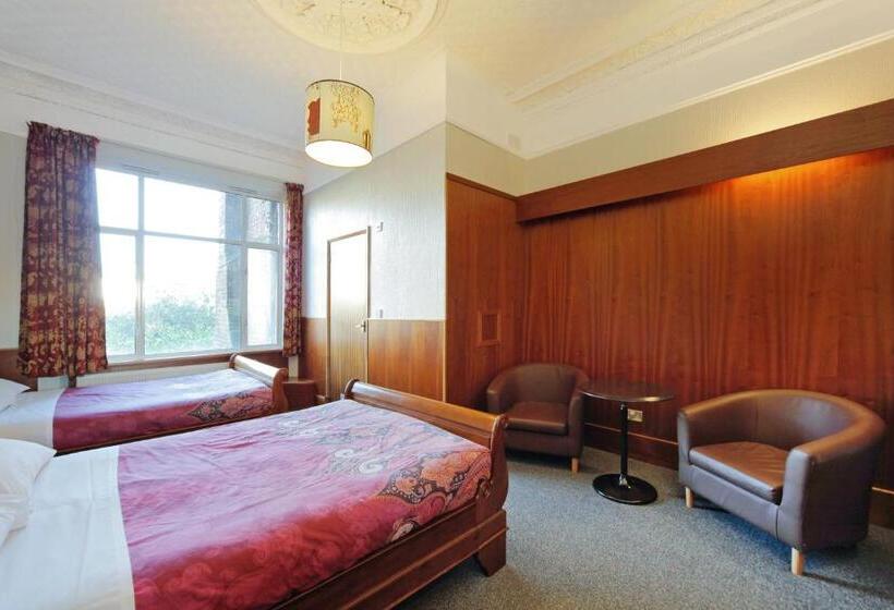 اتاق استاندارد چهار تخته, London Visitors