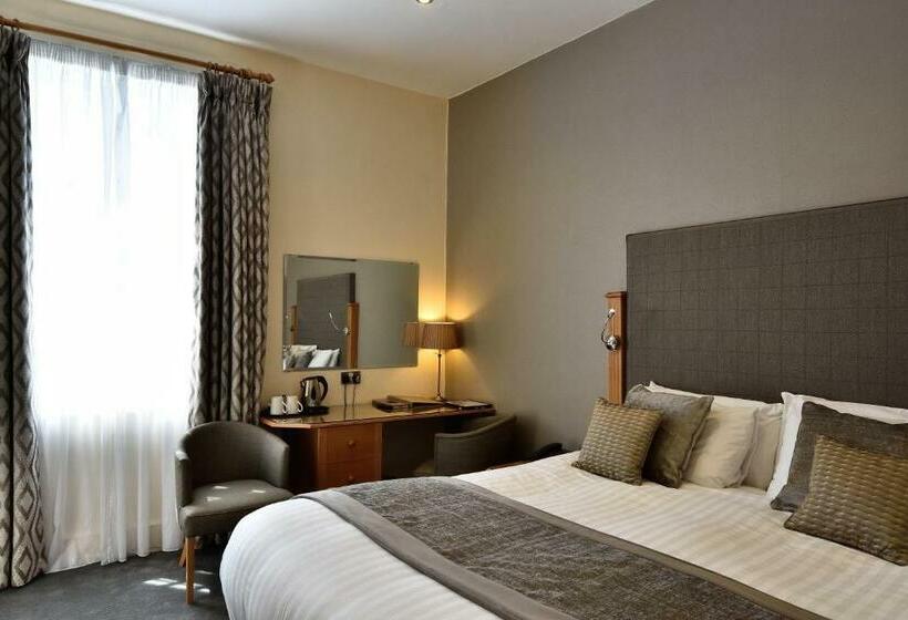 اتاق استاندارد, Queens Court