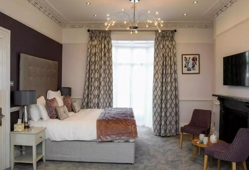 Suite avec Terrasse, Queens Court