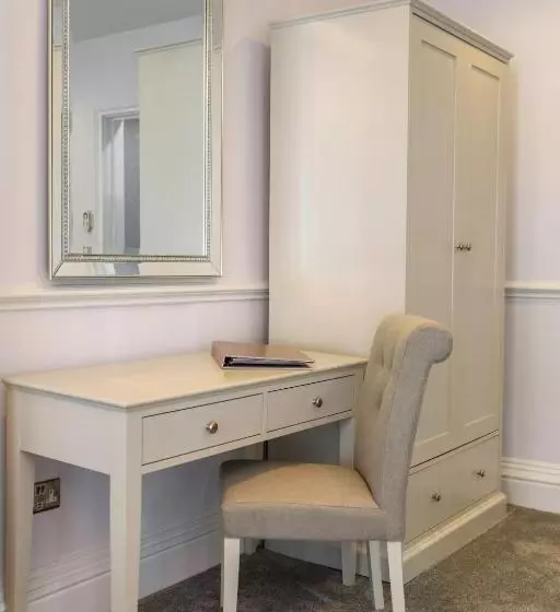 Suite avec Terrasse, Queens Court