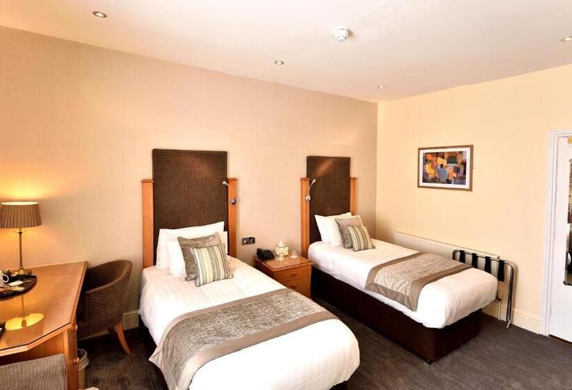 اتاق استاندارد, Queens Court