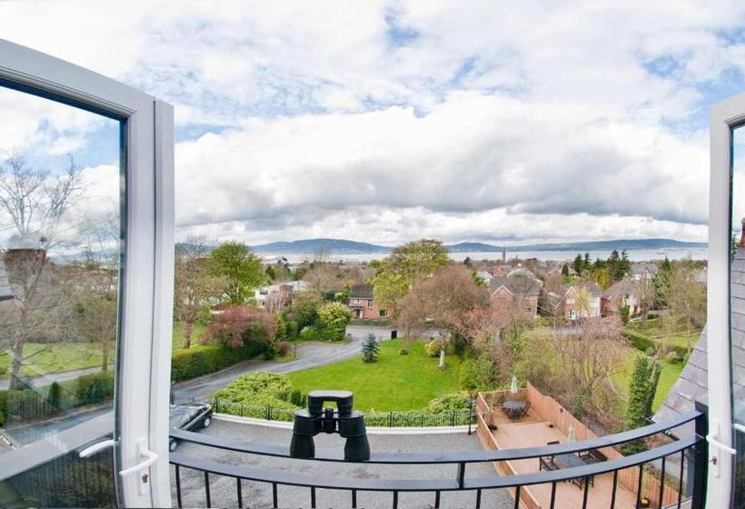 غرفة سوبيريور, Rayanne House