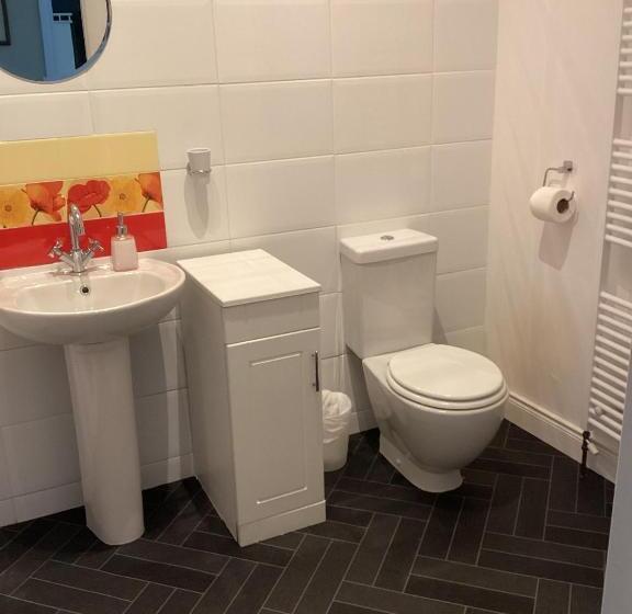 غرفة ديلوكس, Rayanne House