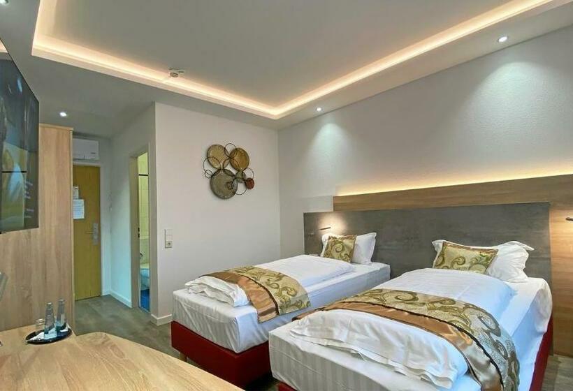 Номер Комфорт, Danner