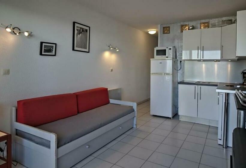 استودیوی استاندارد, Résidence Ulysse