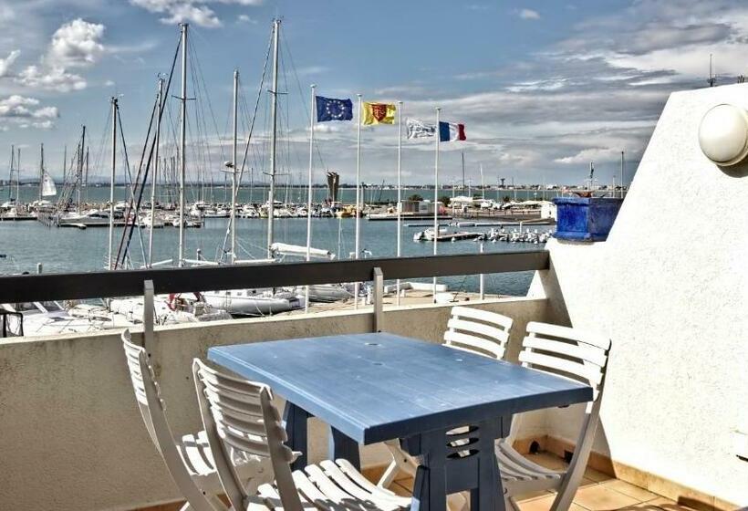 استودیوی استاندارد, Résidence Ulysse