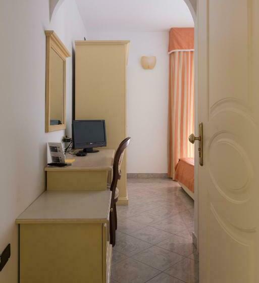 غرفة قياسية فردية, Stella 2000