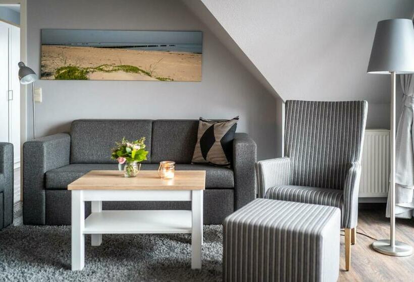 Апартаменты 1 Спальня с Балконом, Strandhafer Apart