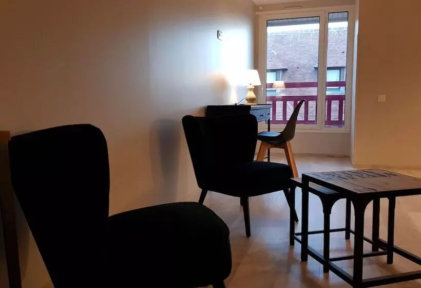 سوییت خانوادگی, Suite Appart Hôtel La Loggia By M Spa
