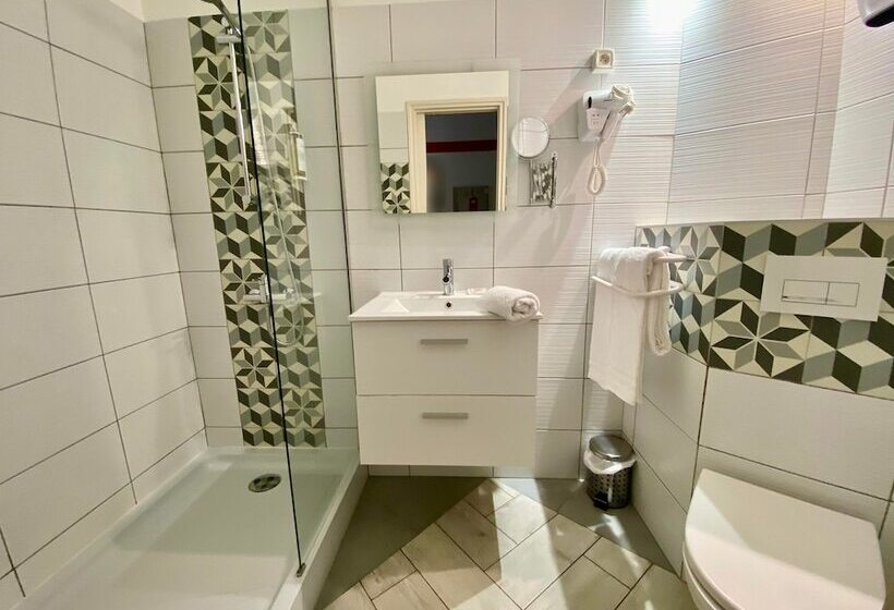 Номер Комфорт, The Originals City, Hôtel Azur,fossurmer
