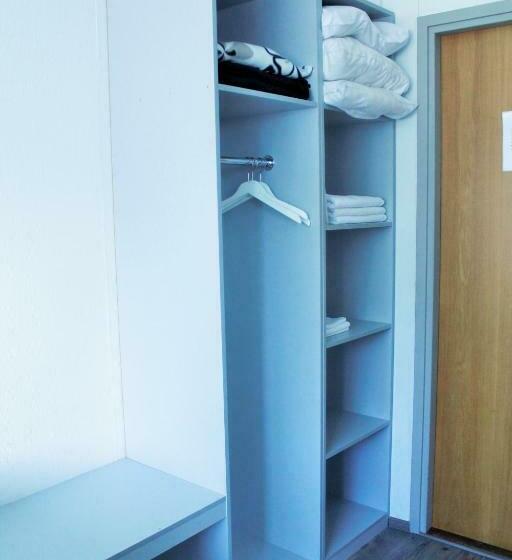 חדר סטנדרט יחיד, Turistihovi