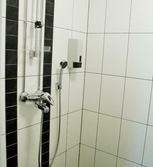 חדר סטנדרט, Turistihovi