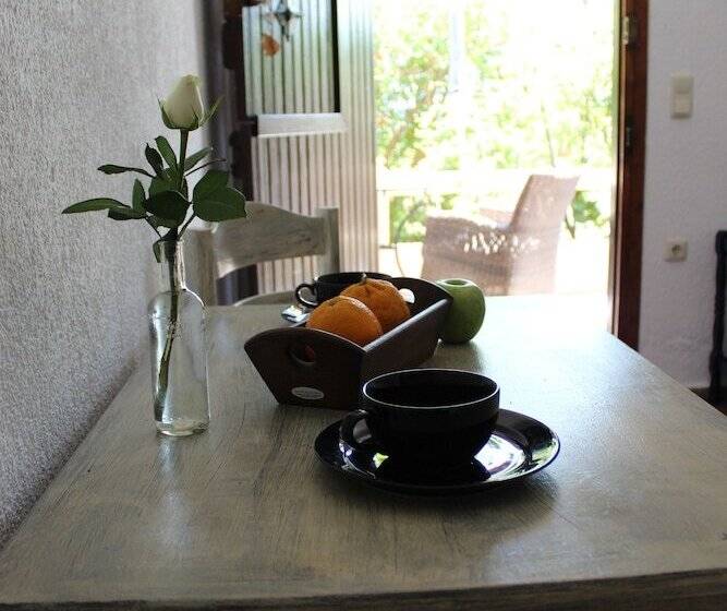 带1个卧室带花园景观的公寓, Villa Galini