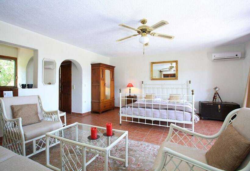 带海景的标准工作室, Villa Galini