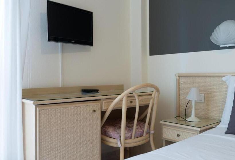 غرفة قياسية, Airone