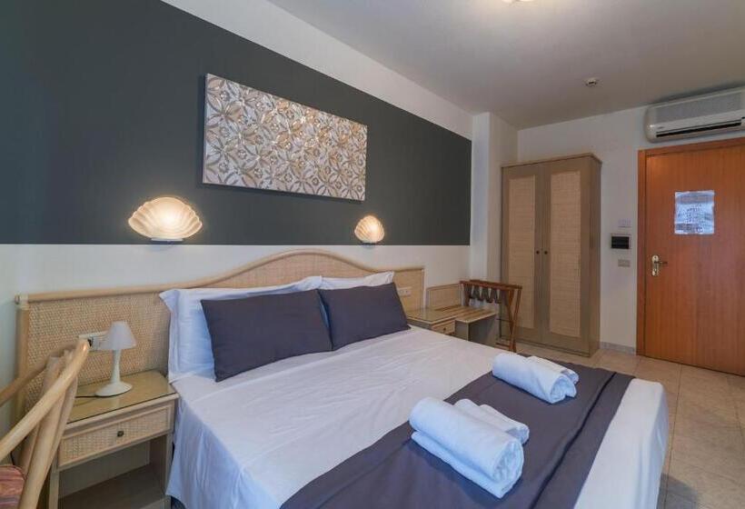 غرفة قياسية, Airone