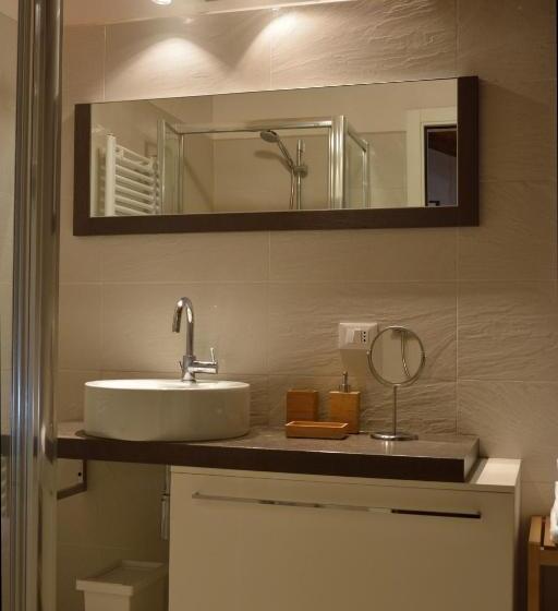 高级家庭房间, Amamantua