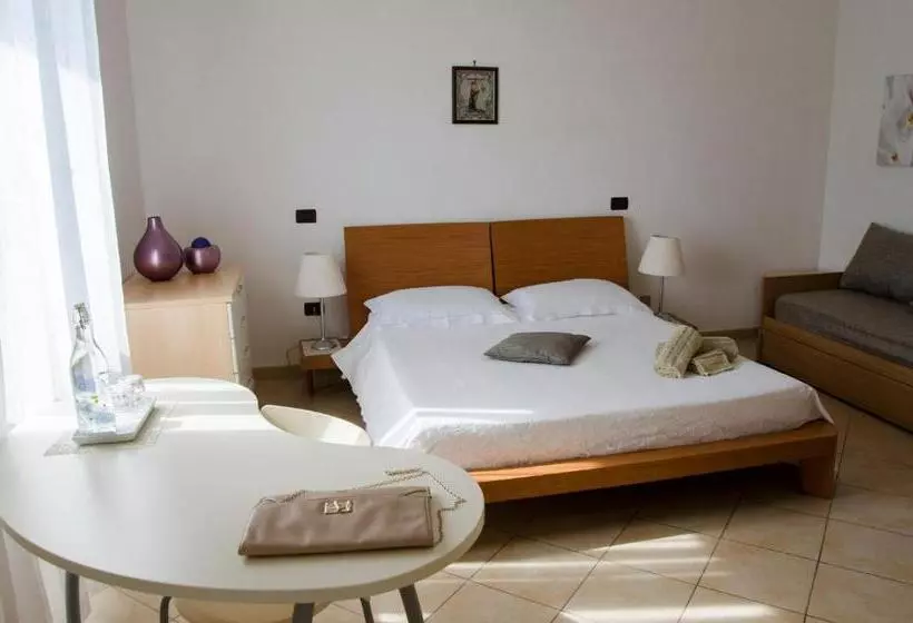 Standard Kolmen Hengen Huone, B&b Ore Liete