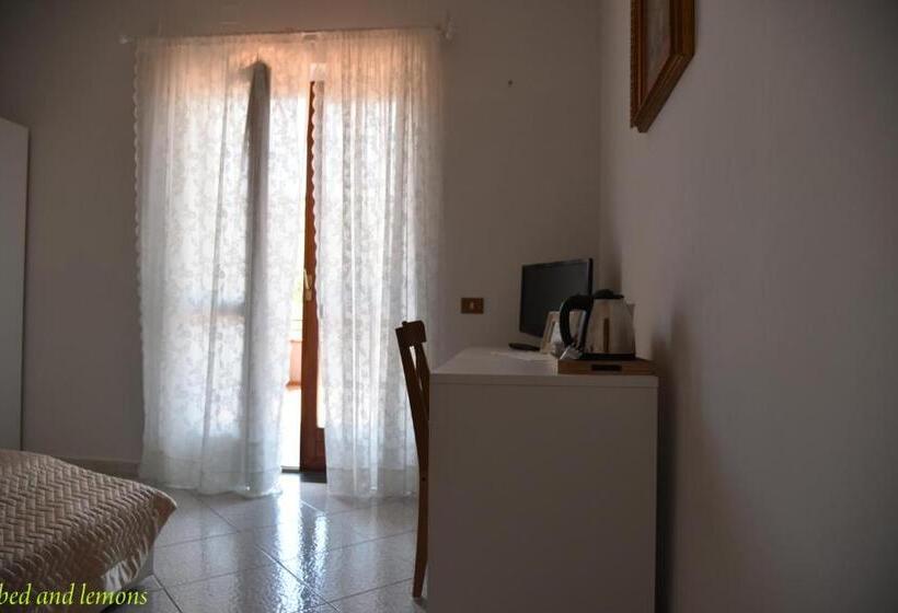 חדר סטנדרט עם מיטת קינג, Bed And Lemons