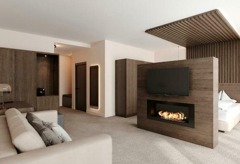 جناح ملكى, Bonfanti Design