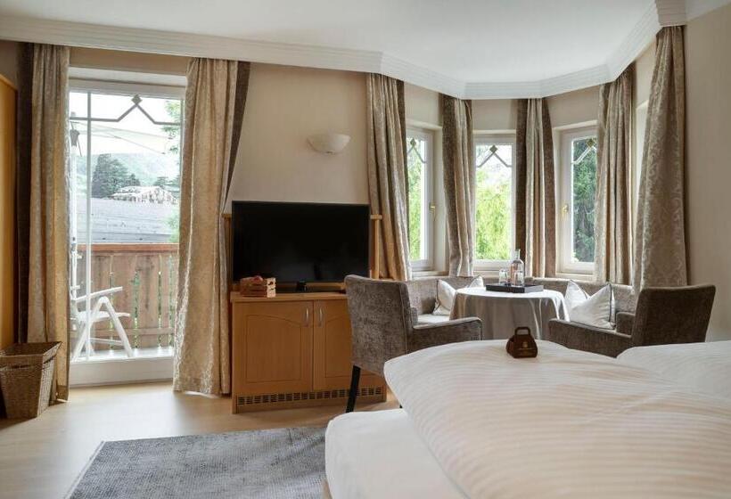 غرفة قياسية, Burggräflerhof