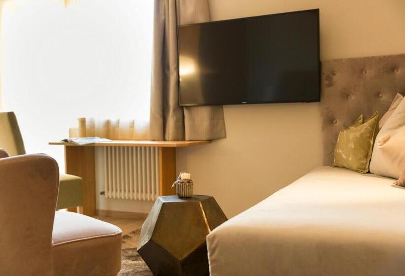 غرفة كومفورت, Burggräflerhof