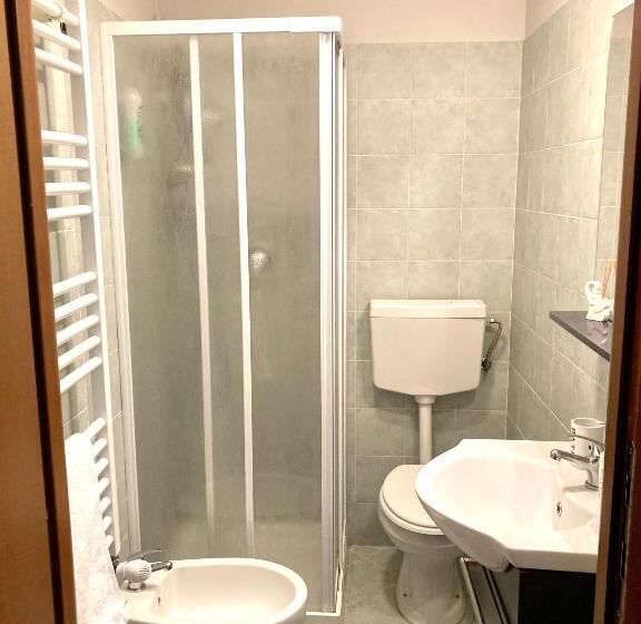 Студия Стандарт, Camere La Basilica