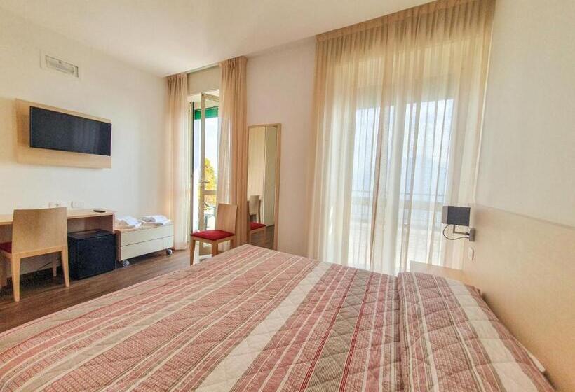 Superior room with lake view, Casa Immacolata