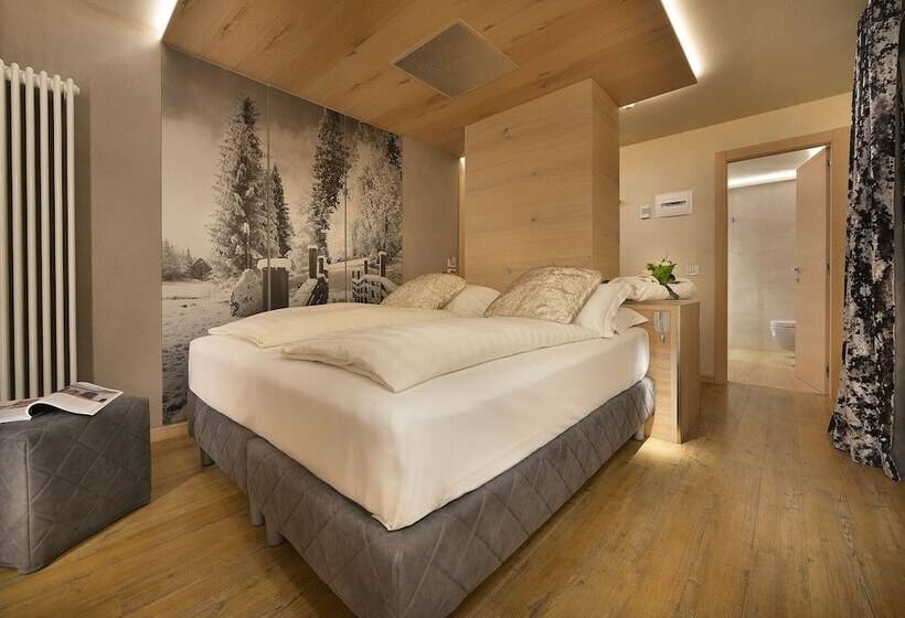 اتاق استاندارد با بالکن, Compagnoni