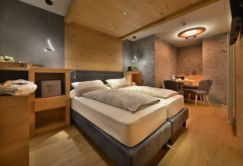 اتاق راحتی, Compagnoni