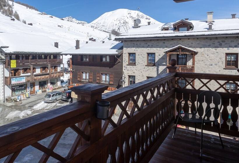 اتاق راحتی, Compagnoni