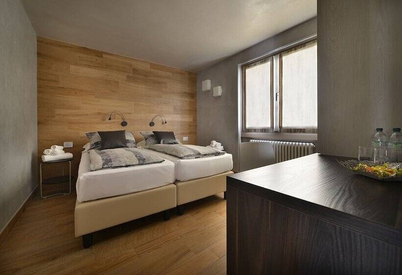 سوئیت خانواده 2 خوابه, Compagnoni