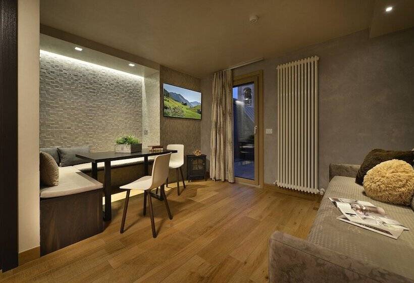 سوئیت خانواده 2 خوابه, Compagnoni