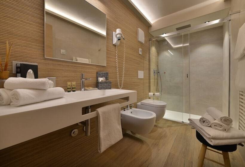 آپارتمان سوپریور 1 خوابه, Compagnoni