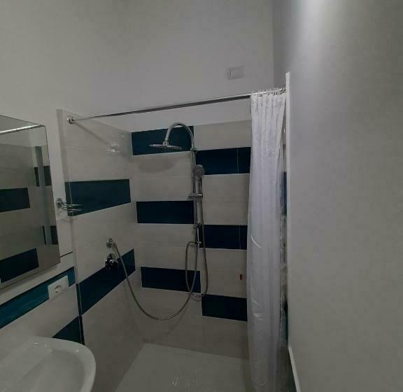 舒适三人间, Cuscino E Cappuccino B&b