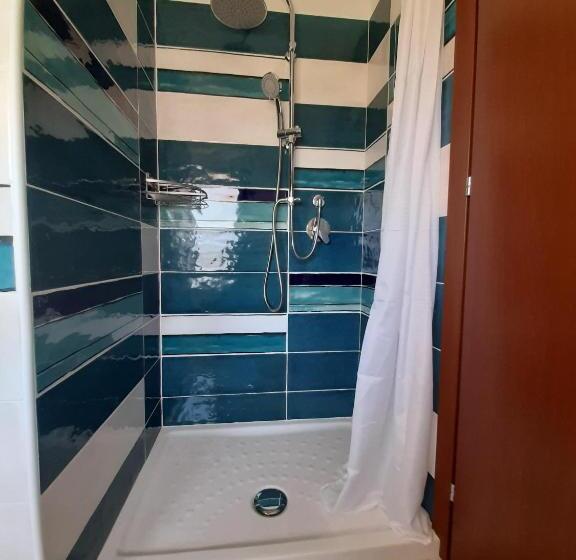 标准三人间, Cuscino E Cappuccino B&b