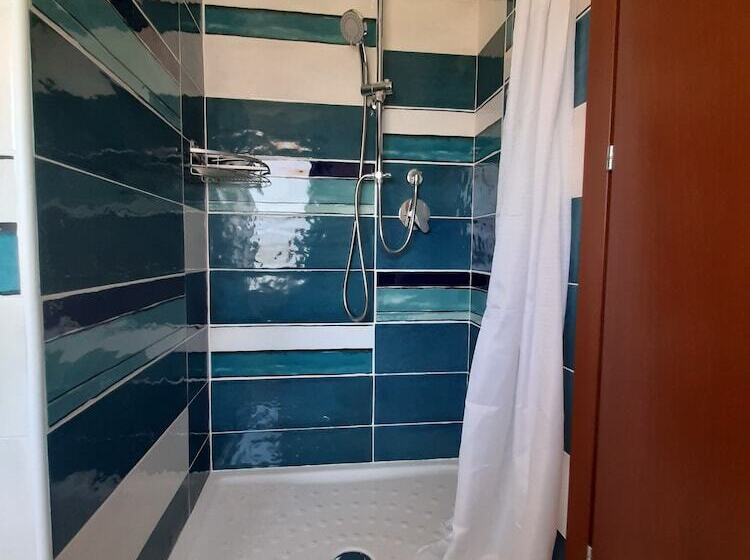 舒适三人间, Cuscino E Cappuccino B&b