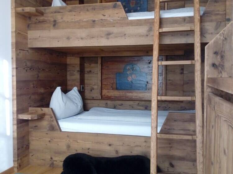 스위트, Garnì Laurino