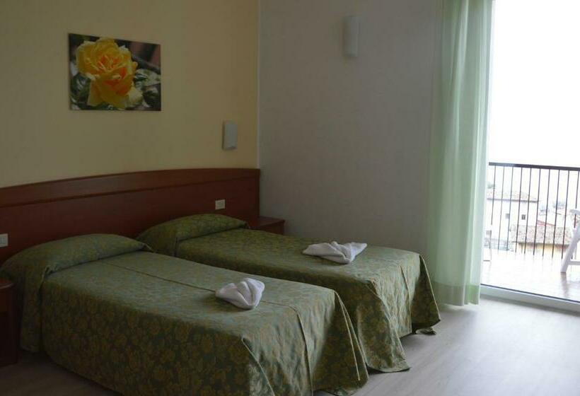 غرفة قياسية, Garni Selene