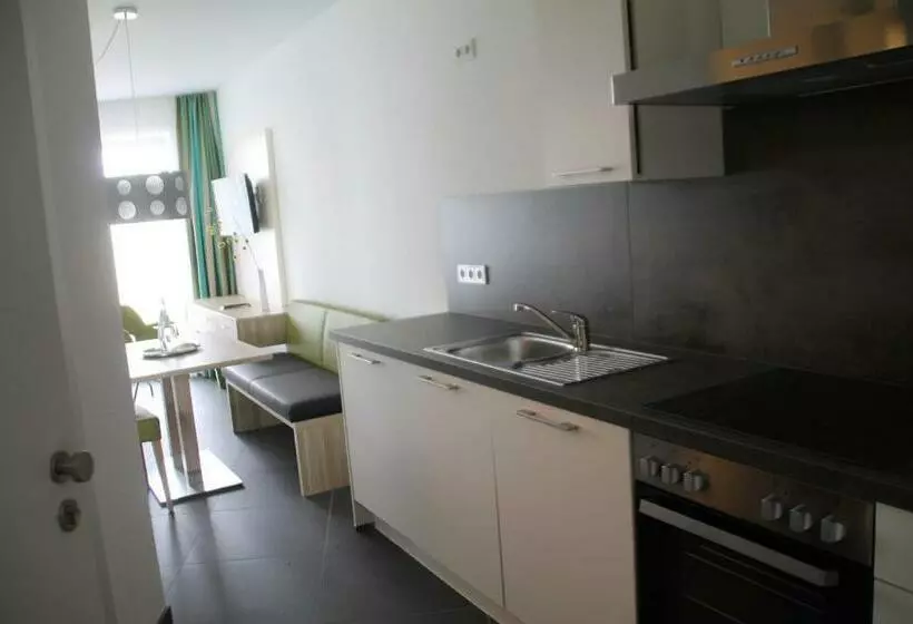Huoneisto 1 Makuuhuone, Gästehaus Wilhelmshöhe
